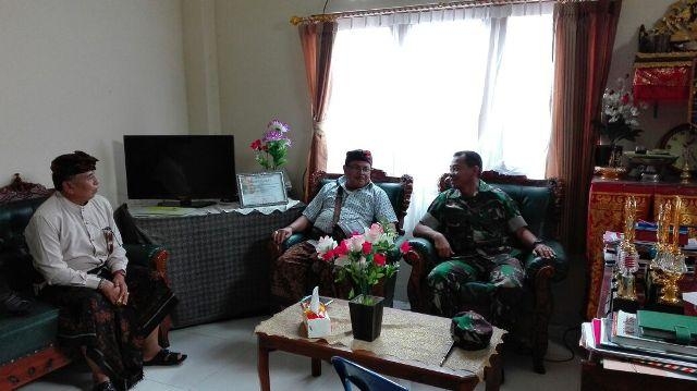 Menjalin Silaturahmi Antara TNI Dengan PHDI Bangli