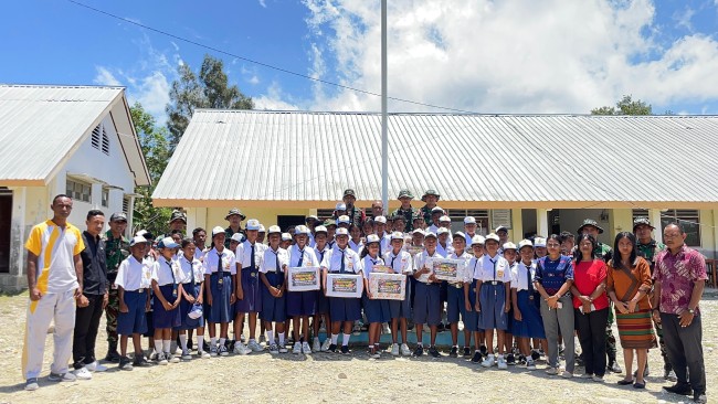 Meriahkan HUT TNI ke 79, Satgas Yonif 741/GN Gelar Lomba PBB untuk SMP di Tapal Batas