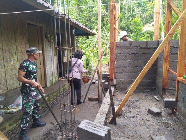 Sinergitas TNI – Polri, Kodim 1626/Bangli Bangun Rumah Layak Huni Untuk Warga Kurang Mampu