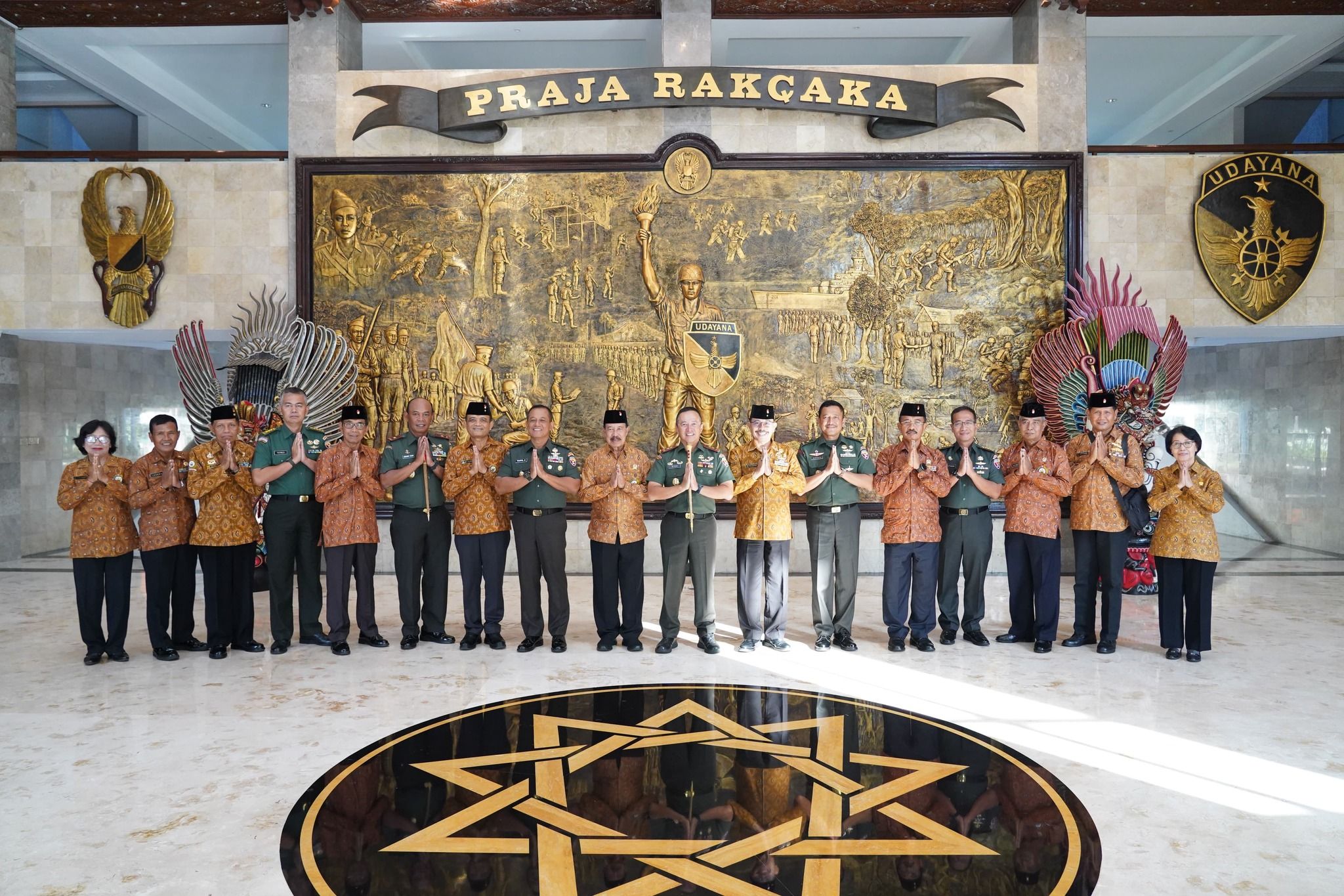 Teguhkan Sinergi Antargenerasi Pejuang, Pangdam Terima Silaturahmi Ketua Pepabri Bali