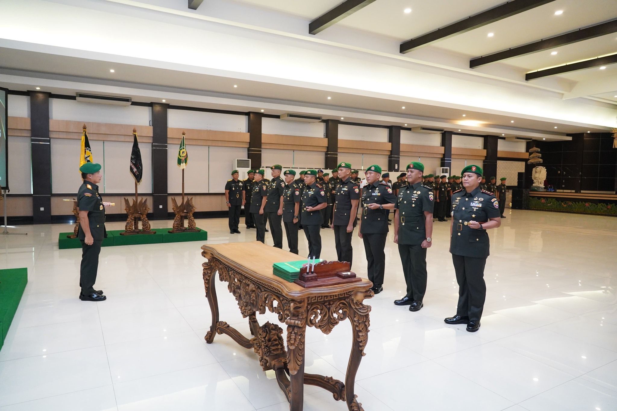 Pangdam IX/Udayana Pimpin Sertijab dan Tradisi Korps Pejabat Kodam