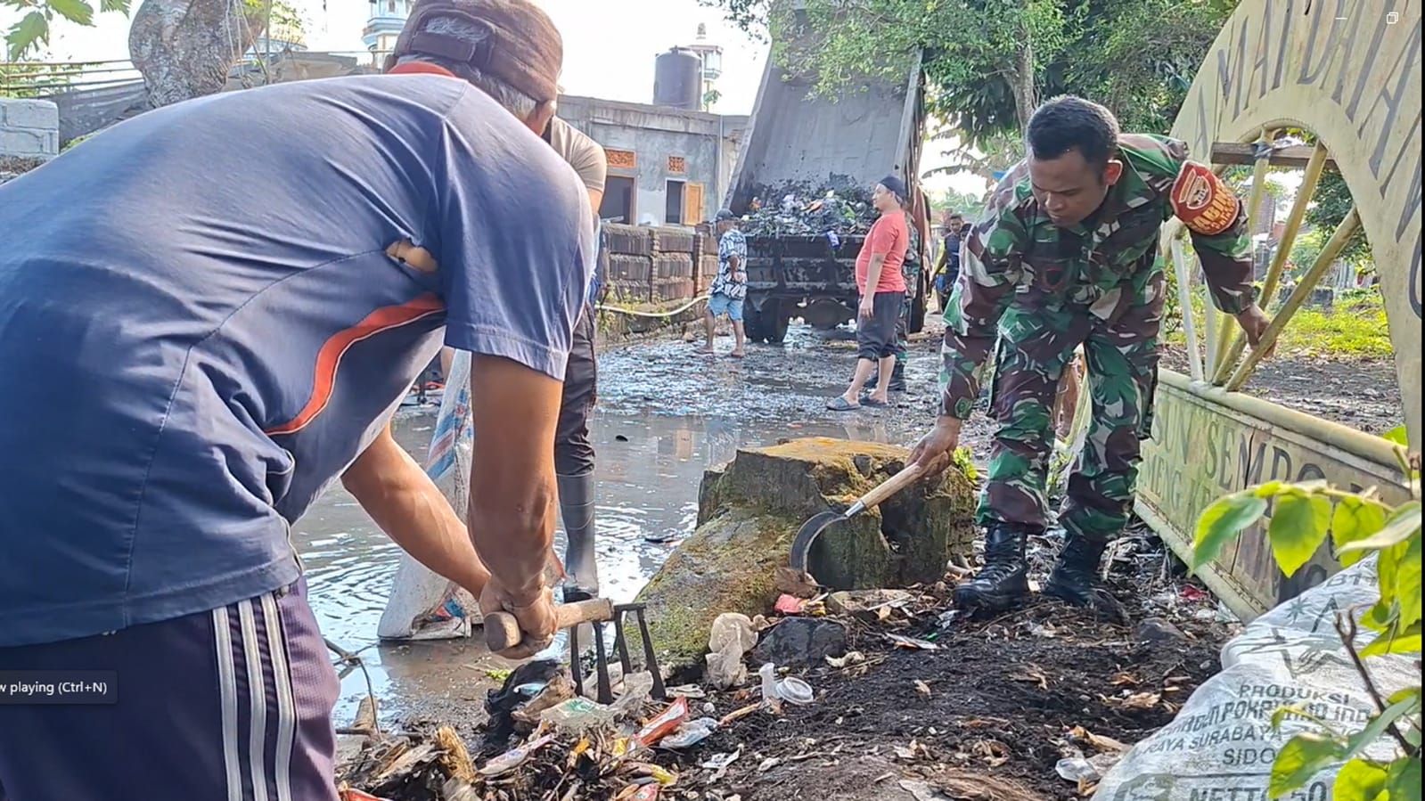 Sinergi TNI dan Desa Batu Putih Cegah Banjir Lewat Drainase Baru