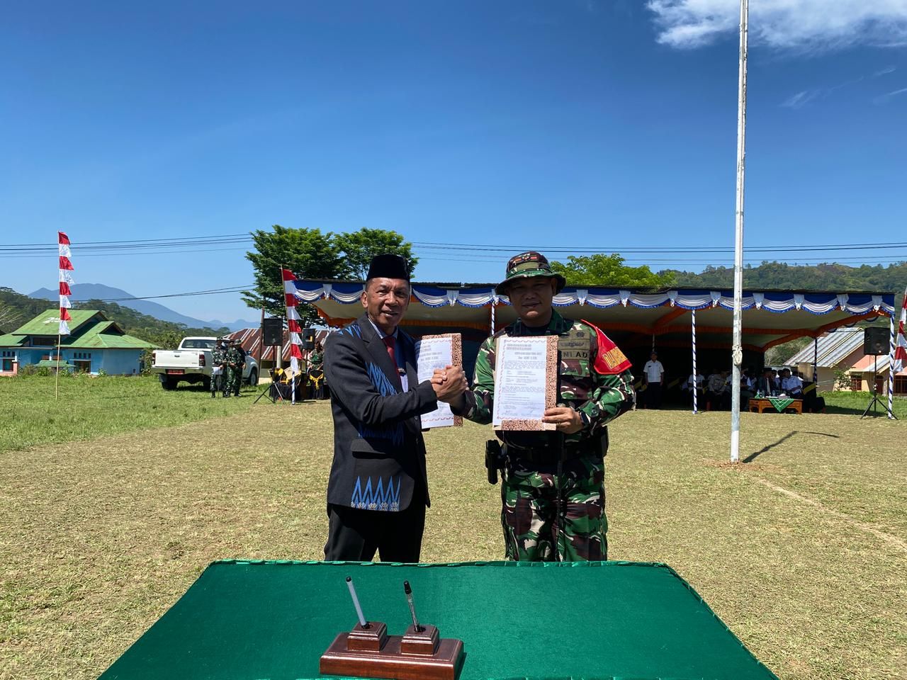 TMMD ke-126 Resmi Dibuka: TNI-Rakyat Bergotong Royong Bangun Manggarai dari Desa