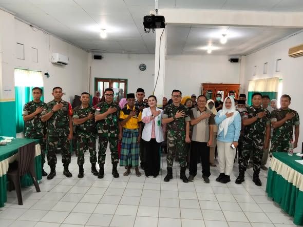 Tim Medis RSAD Bima dan PKM Sape Gelar Pemeriksaan Mata Gratis di Dusun Kalende