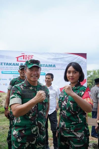 Pelda (K) Dewi Jadi Babinsa Wanita Pertama di NTB, Ikut Serta dalam Groundbreaking Koperasi Merah Putih 