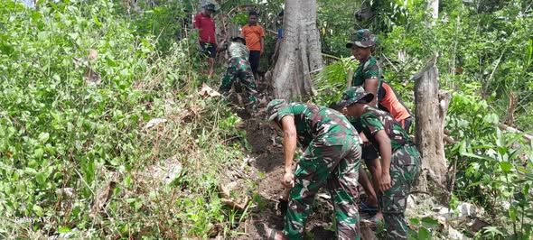 Akses Air Bersih untuk Warga, TMMD Kodim Ngada Lanjutkan Penggalian Lubang Pipa