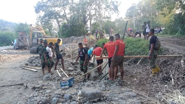 Satgas TMMD ke-126 Kodim 1625/Ngada Genjot Pengecoran Sayap Bendungan Panondiwal Progres Capai 77 Persen