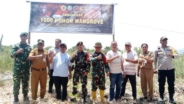 Sinergi TNI Dan Gereja Wujudkan Lingkungan Hijau Di Oepoli