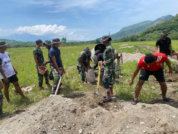 TMMD Kodim 1625/Ngada Terus Bergerak, Pengecoran Saluran Irigasi di Riung Barat Hampir Selesai