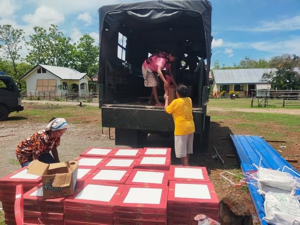 Kodim Kupang Bersama Warga Pacu Pekerjaan Fasilitas Pendidikan
