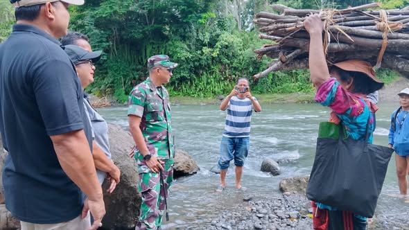 Aksi Cepat Tanggap Dandim Jembrana: Pimpin Peninjauan Jembatan Putus, Pastikan Akses 190 Jiwa dan Anak Sekolah Segera Pulih