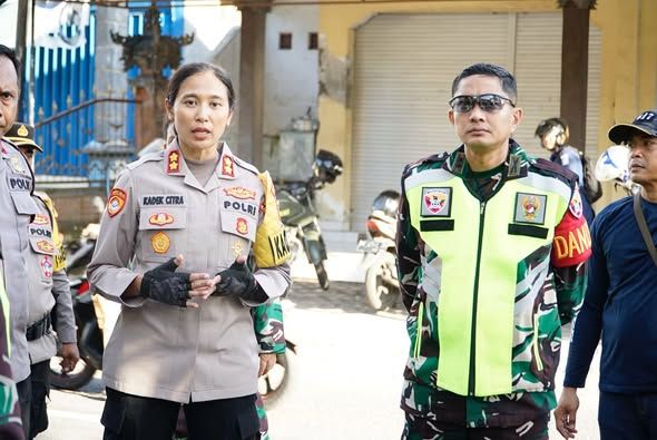 Sinergi TNI–Polri Jembrana Amankan Perayaan Natal, Dandim dan Kapolres Pimpin Patroli Gabungan