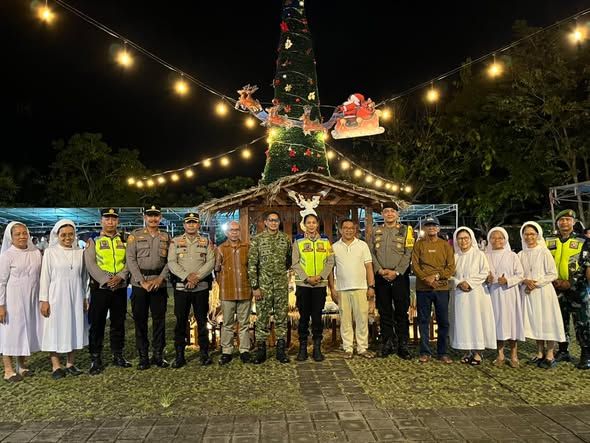 Pastikan Jembrana Kondusif, Dandim Jembrana Pantau Langsung Keamanan Gereja Jelang Tahun Baru.