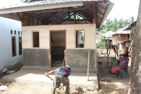 TMMD ke-127 Berhasil Bangun Harapan Baru dengan Rumah Layak di Desa Waro