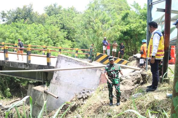 Wagub NTT dan Dandim Cek Jalur Alternatif Darurat