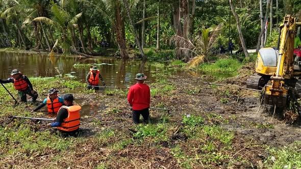 Masuk Hari ke-49, Pembersihan Eceng Gondok Danau Yeh Malet Capai 90 Persen