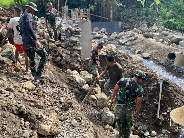 Pembangunan Jembatan Garuda di Karangasem Capai 54 Persen, TNI Kebut Akses Penghubung Warga