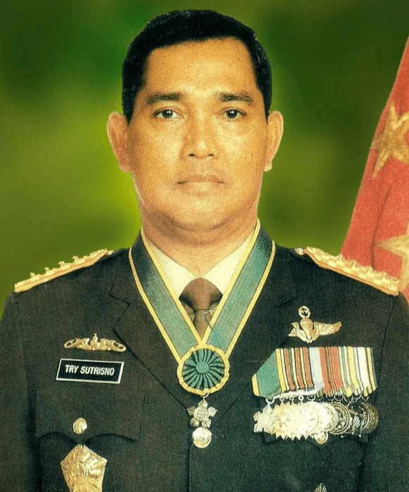 Foto Jenderal TNI Try Sutrisno